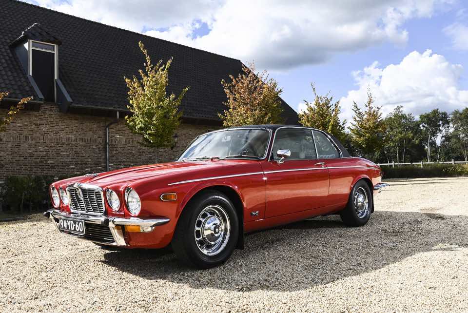 Jaguar XJ12